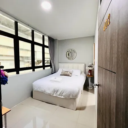 Luna Hotel